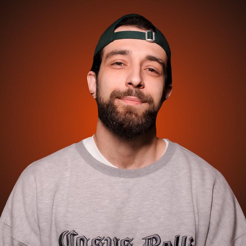 Адам Березов